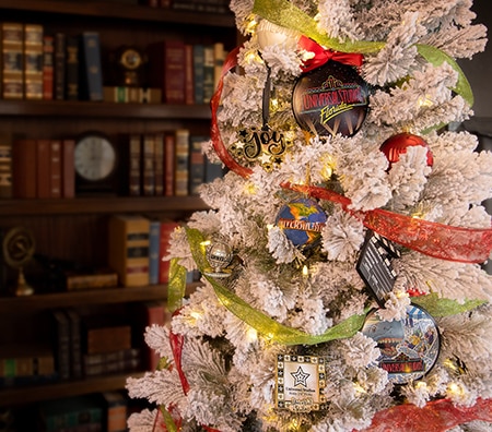 Universal Orlando Holiday Decor