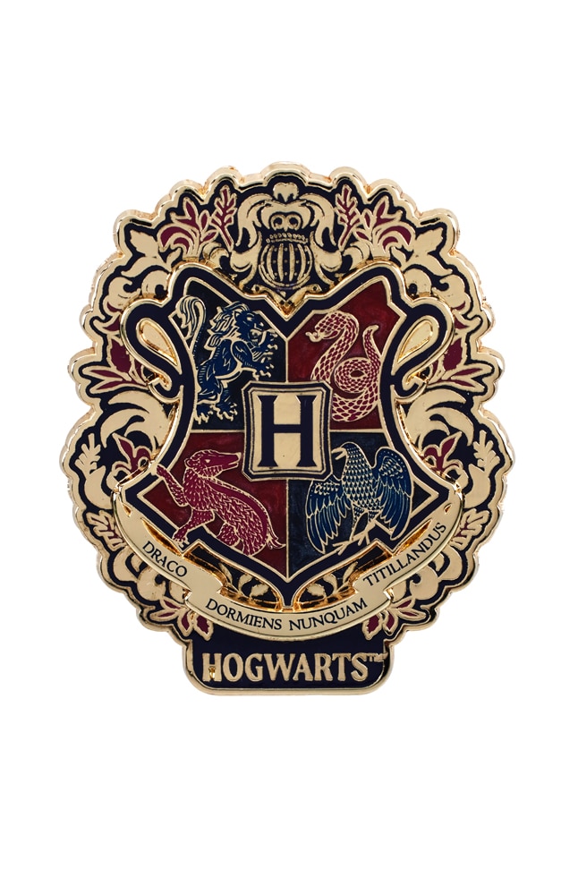 Image for Hogwarts&trade; Crest Pin on Pin from UNIVERSAL ORLANDO